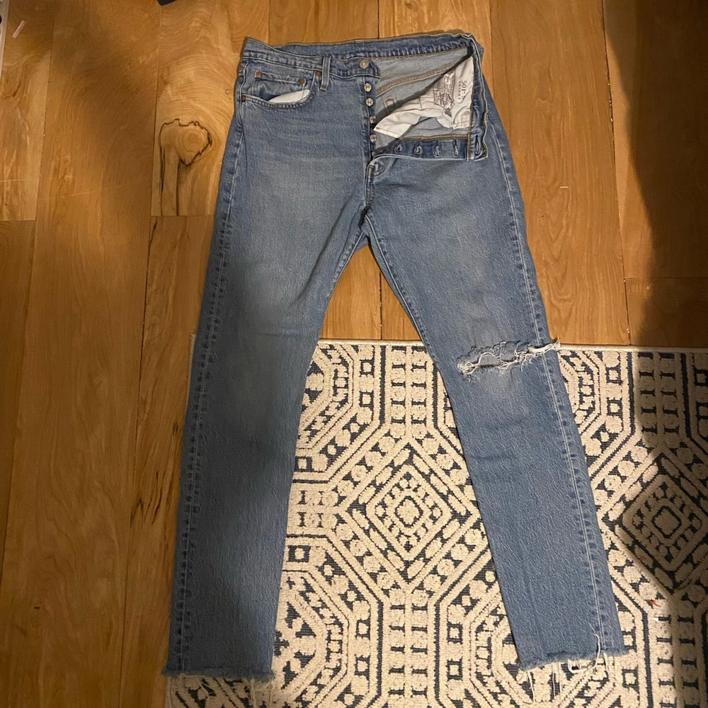 33W x 32L Levi’s 501 skinny